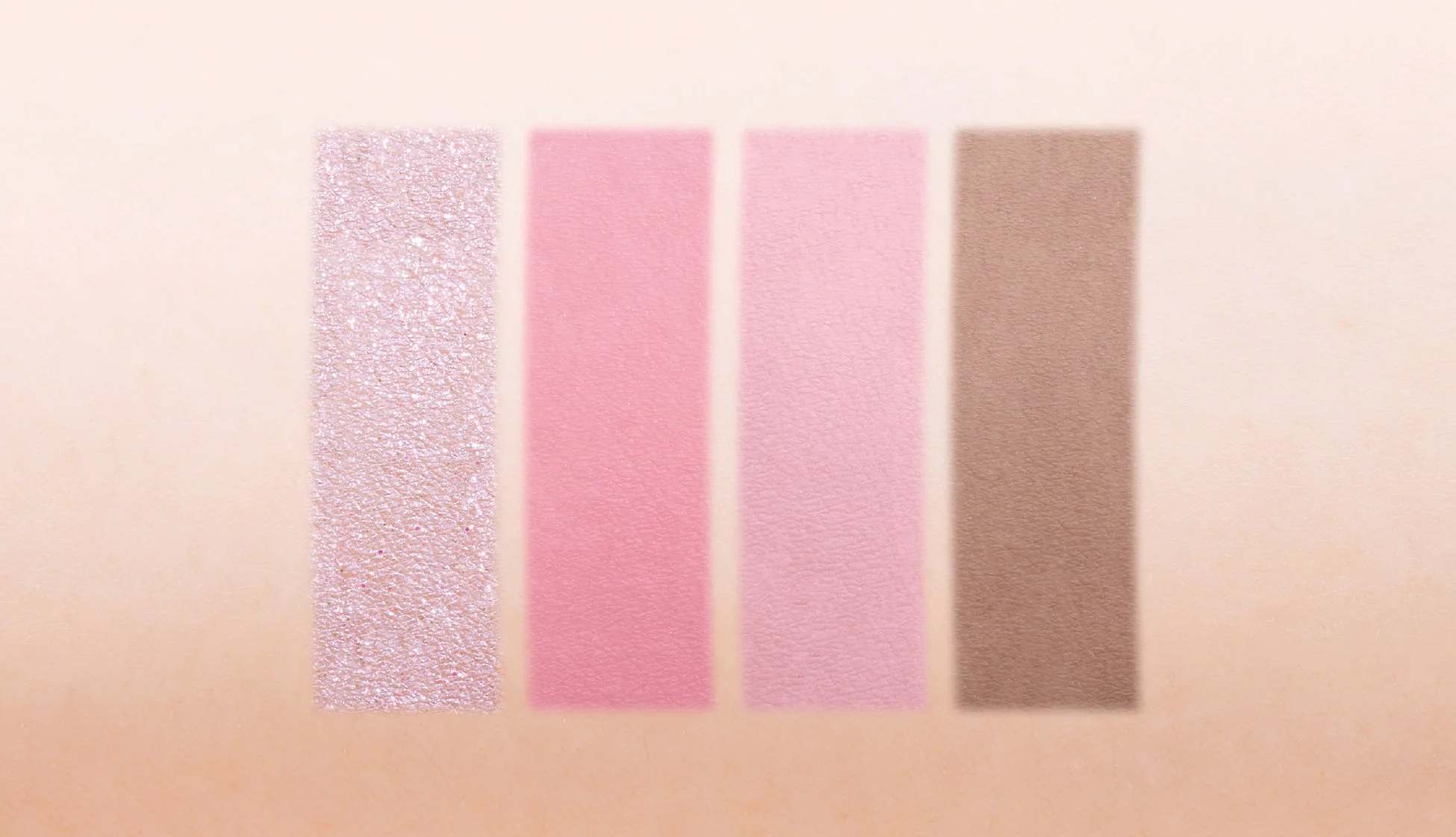 アイシャドウ01 ストロベリーリコ