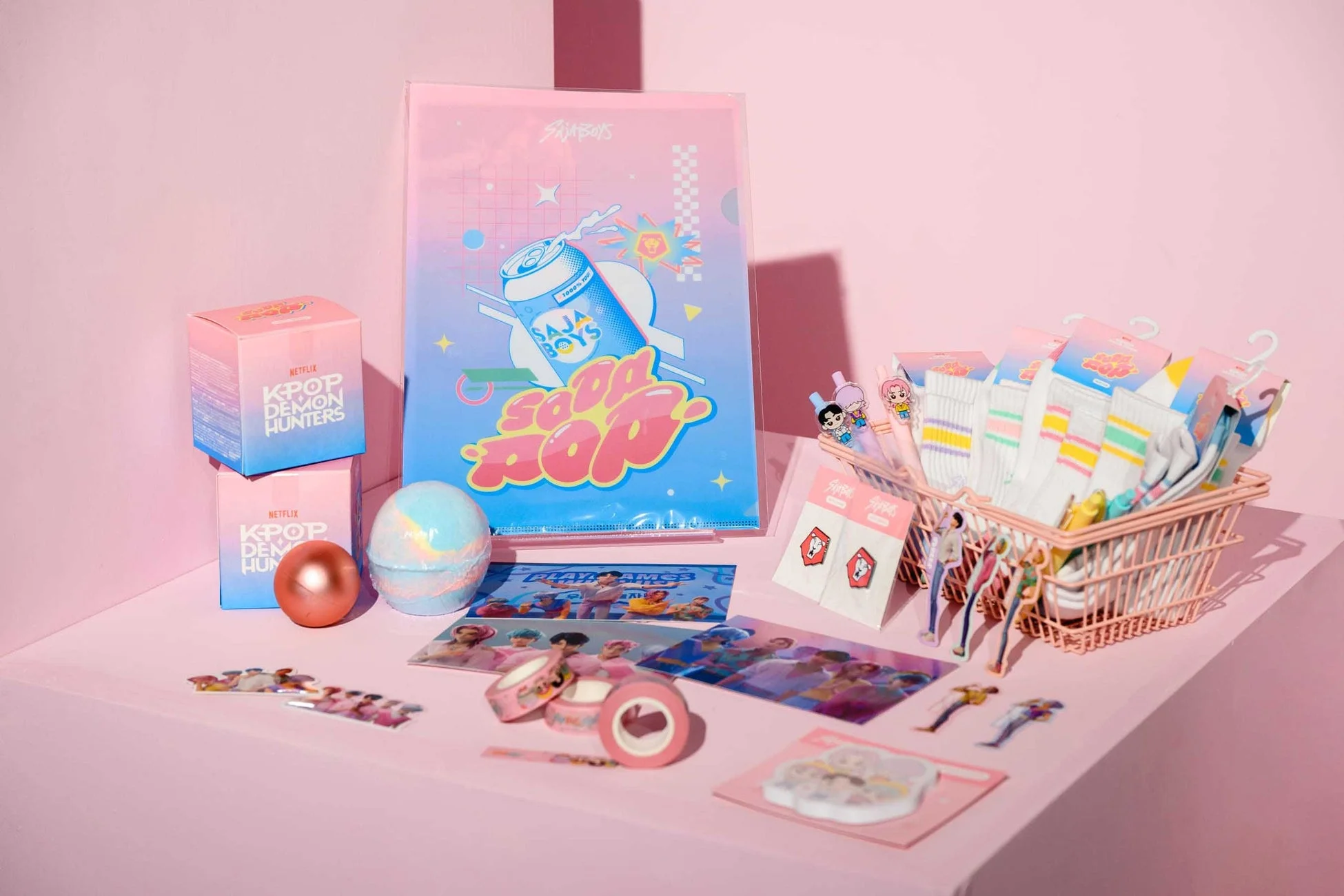 K-POP DEMON HUNTERSのカラフルなグッズ