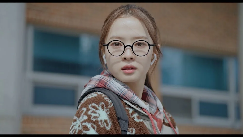 眼鏡をかけたファン・ボルムビョルさん