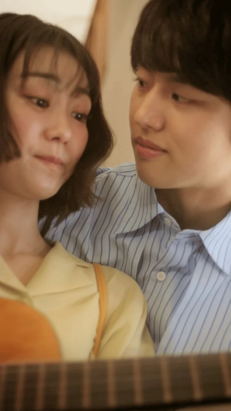 カップル、男女、親密、ギター