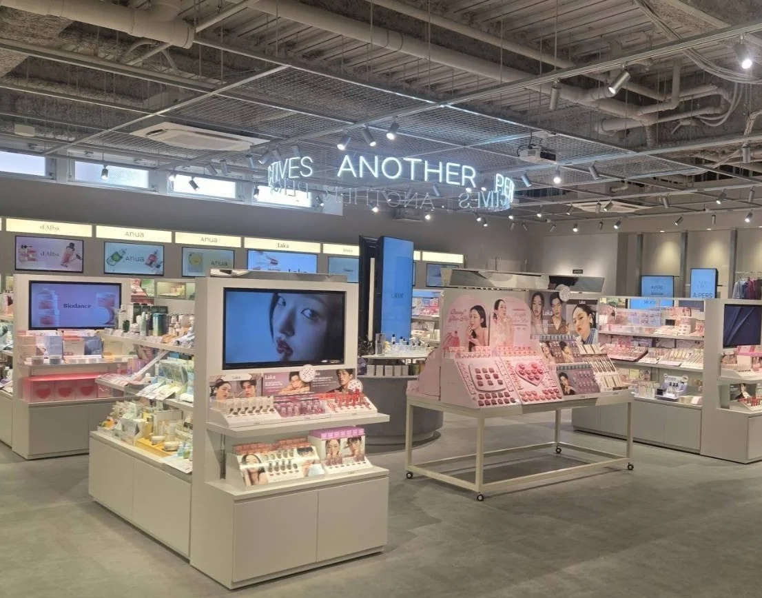 A:PERS 店内ディスプレイ