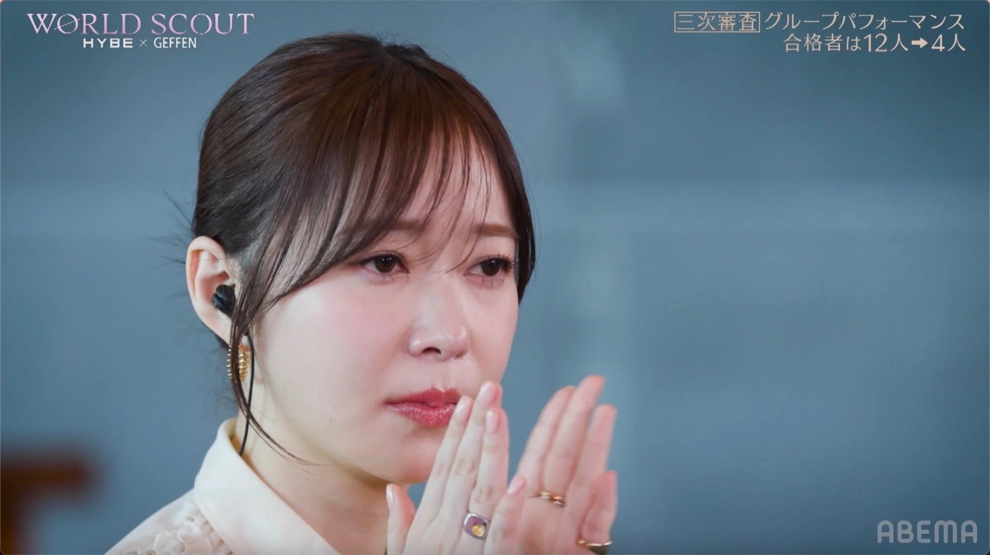 真剣な表情を見せる女性候補者