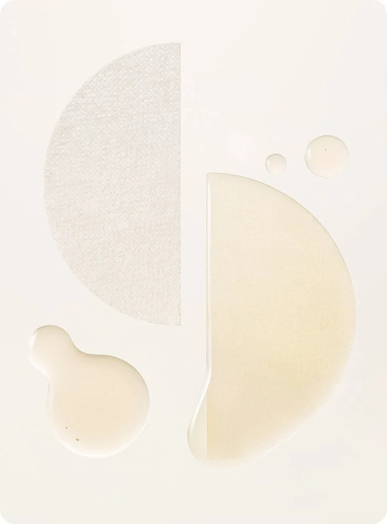 スキンケアパッドと液体