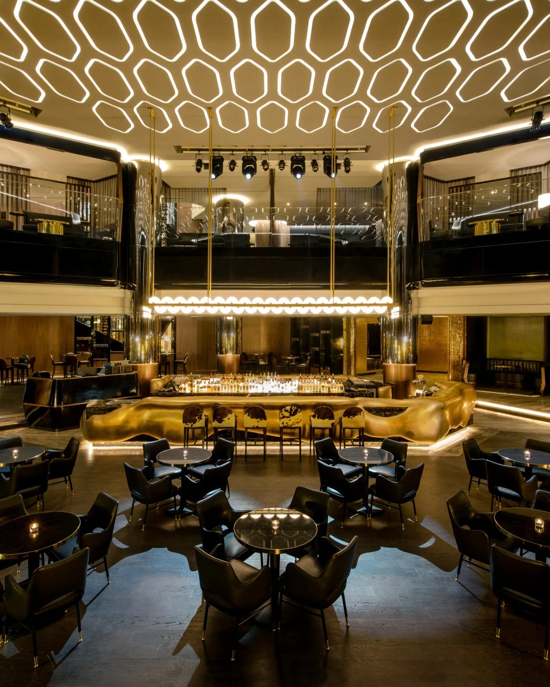 RUBIKのバーカウンター