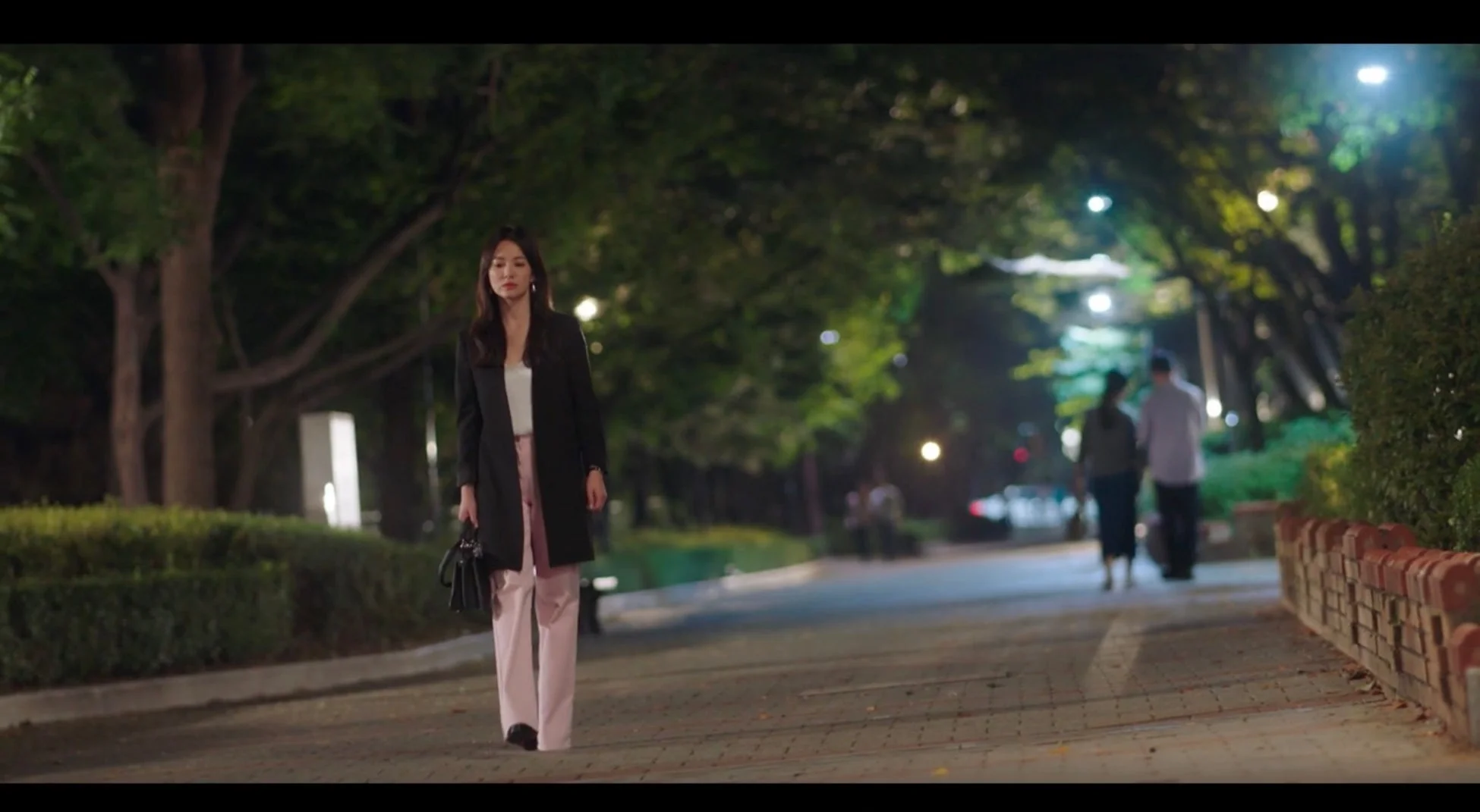 今、別れの途中です ファッション2